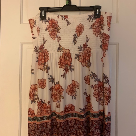 Strapless Boho Floral Print dress size XL. Great condition. Only worn once. Non- - Picture 2 of 3